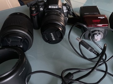 Lustrzanka Nikon D3000 + akcesoria 
