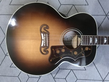 Gibson SJ-200 gitara