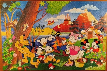 Puzzle 600el Grzybobranie Disney Donald Miki Pluto