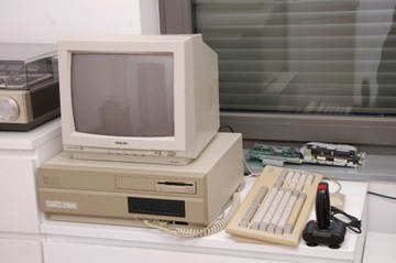Amiga 2500 (2000), kompletny zestaw, sprawny, zadb