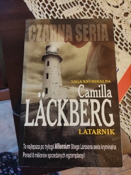 Camilla Lacberg Latarnik+ Czarwonica