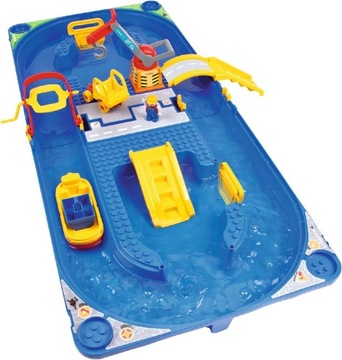 Wodny plac zabaw tor Waterplay dla dziecka