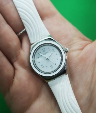Zegarek swatch irony lady biały skóra srebrny