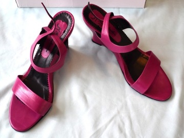 Italian Heels – fioletowe sandałki na koturnie