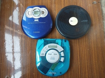Zestaw starych discmanów Philips odtwarzacz CD mp3