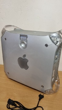 APPLE Mac G4 model M8570