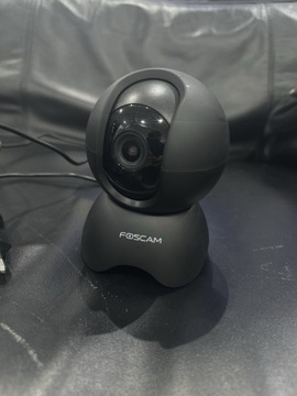 Kamerka domowa firmy Foscam połączona przez wifi