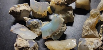 Opal z Etiopii | 0.5-1g | Naturalny Nieobrobiony