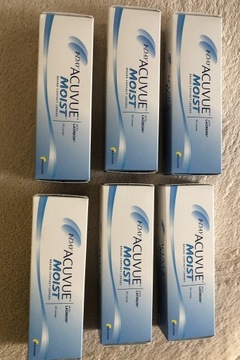 Soczewki kontaktowe Acuvue Moist 1 day 