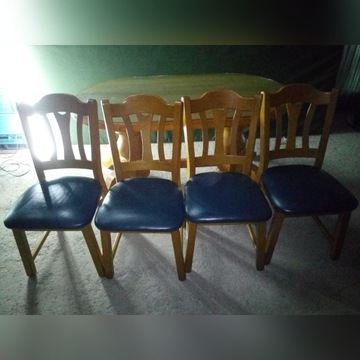 Stół plus 4 krzesla