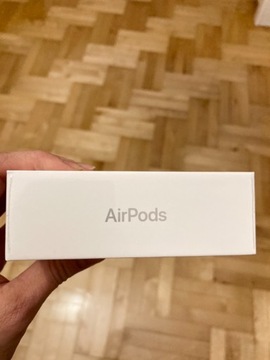 Apple AirPods słuchawki bezprzewodowe -NOWE 