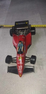 Zabawka autko burago bolid ferrarl formuła 1991r