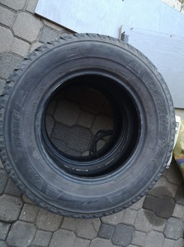 OPONY UŻYWANE BRIDGE STONE 215/70 R15