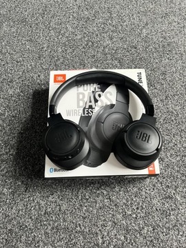 Słuchawki JBL TUNE 700BT Bezprzewodowe 