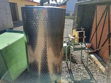 Produkcja wina zbiornik tank filtrownica itp