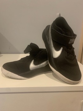 Buty NIKE Hustle na rzep EUR 31, wkł. 20cm 