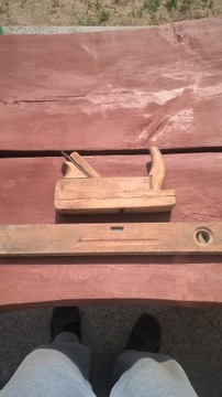 Stare drewniane wykopki narzędzia chebel poziomica