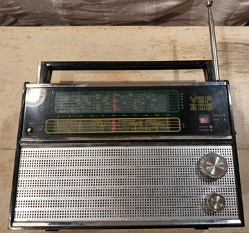 Radio VEF 206, produkcja USSR z czasów PRL 