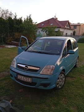 Samochód osobowy marki Opel Meriva 
