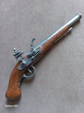 Angielski pistolet skałkowy długi 1760 r. London