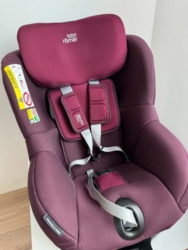 Fotelik Britax Romer Dualfix M i-size 850 zł Do 