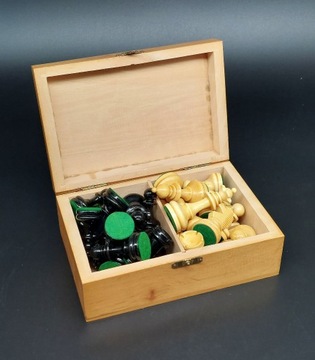 Drewniane szachy w pudełku jak nowe z lat 70/80 ko