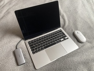 Macbook Air M1 2020 8GB|256GB - ideał + akcesoria