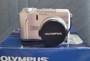 Aparat cyfrowy Olympus Camedia C-750 Ultra Zoom
