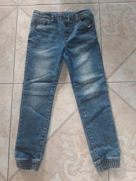 Spodnie chłopięce jeans  r. 134