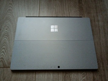 Microsoft Surface Pro 4 i7-6650U 16GB RAM 256 SSD