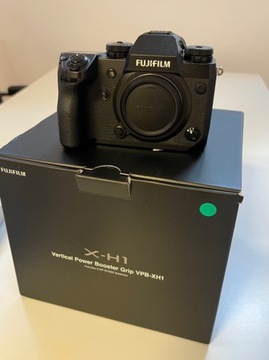 Fujifilm X-H1 korpus czarny + Grip VPB-XH1 komplet