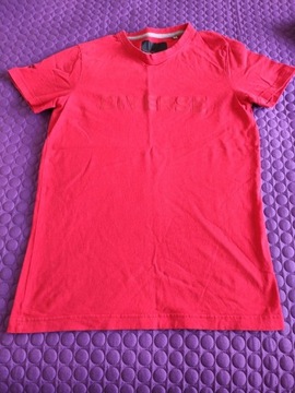 Czerwony T-shirt 