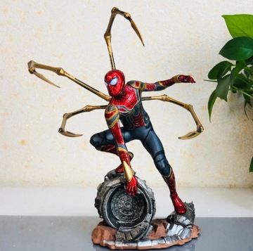 Figurka Spider-Man Wysoka Jakość Detale Marvel