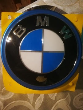 Emblemat BMW i4 klapa tył 