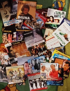 Pakiet filmów 50 filmów- tytuły są losowe  DVD