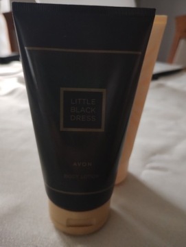 Balsam do ciała Avon Little Black Dress 