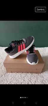 Buty sportowe z firmy Adidas piękne.