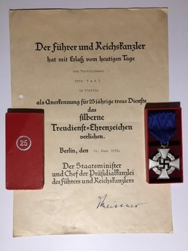 Treudienst-Ehrenzeichen 25 srebrny krzyż zasługi