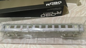 Wagon osobowy 2 klasa firmy ROBO nr kat.222210 - Nowy!