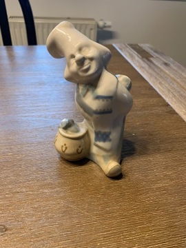 Porcelanowa figurka kucharza. Połonne