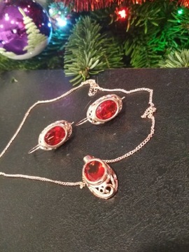 komplet biżuterii vintage z rubinową cyrkonią