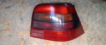 Lampa prawy tył dymiona Hella Golf IV HB