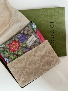 Jedwabna chusta Gucci w print kwiatowy - nowa