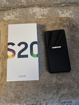 Samsung galaxy s20 FE LTE 256GB, etui Spigen