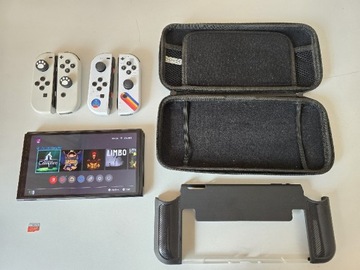 Konsola Nintendo Switch Oled + karta SD 128GB + etui + ładowarka + gry