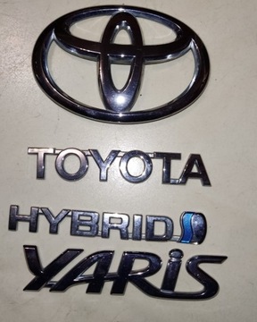 YARIS III komplet emblematów (logo) tylnej klapy 