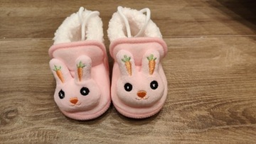 Buty dla niemowląt z antypoślizgami 
