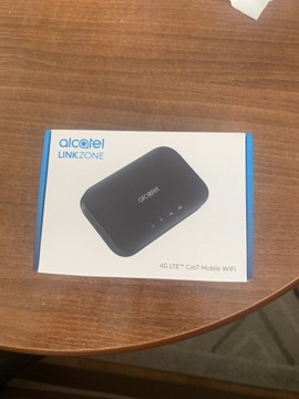 Alcatel link zone 4g LTE cat7 mobile Wi-Fi