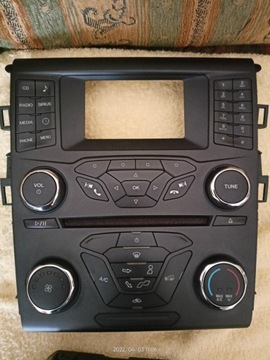 Ford Fusion USA - panel radia, klimatyzacji, SYNC