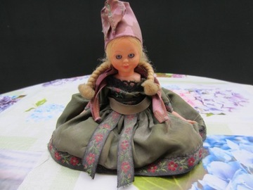 stara kolekcjonerska słowiańska lalka